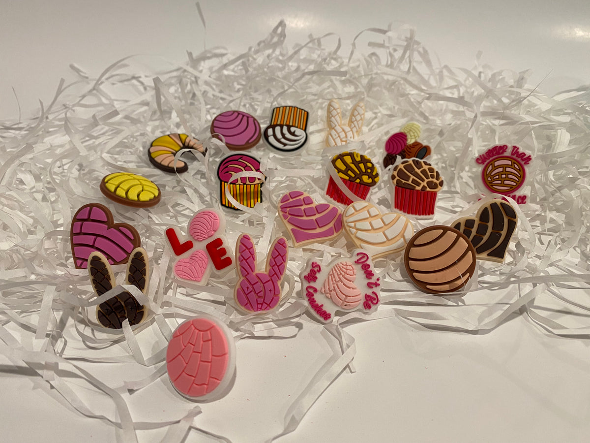 Concha Straw Charms